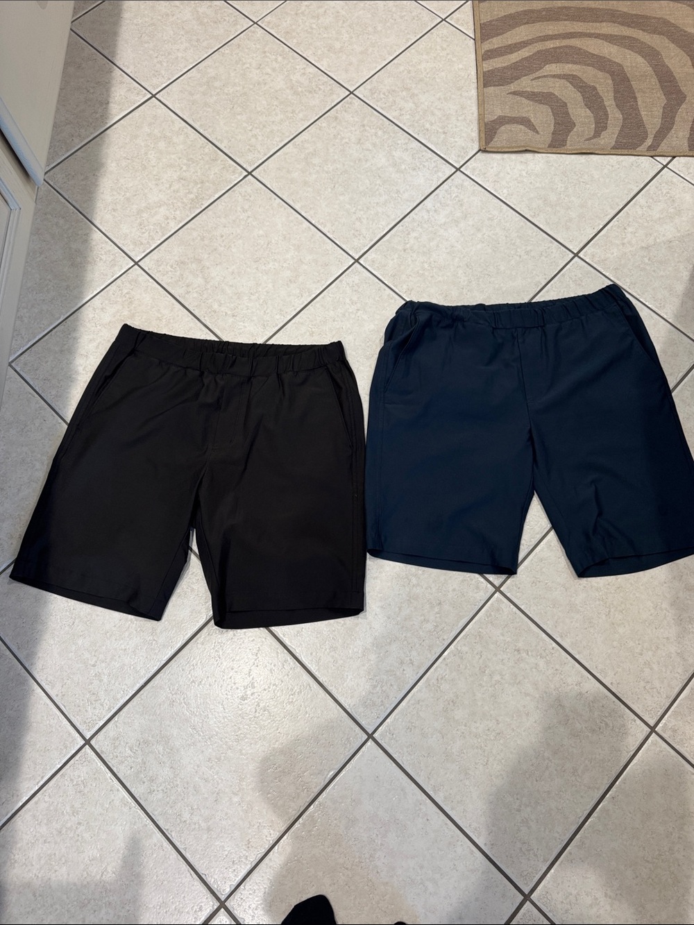 Men's Elastic-Waist Shorts — Black and Navy size medium - set of 2